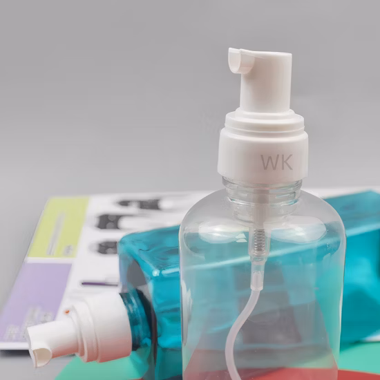 Bouteilles en plastique de pompe à mousse d'usine OEM, couleurs personnalisées, bouteille de pompe à savon moussant en mousse